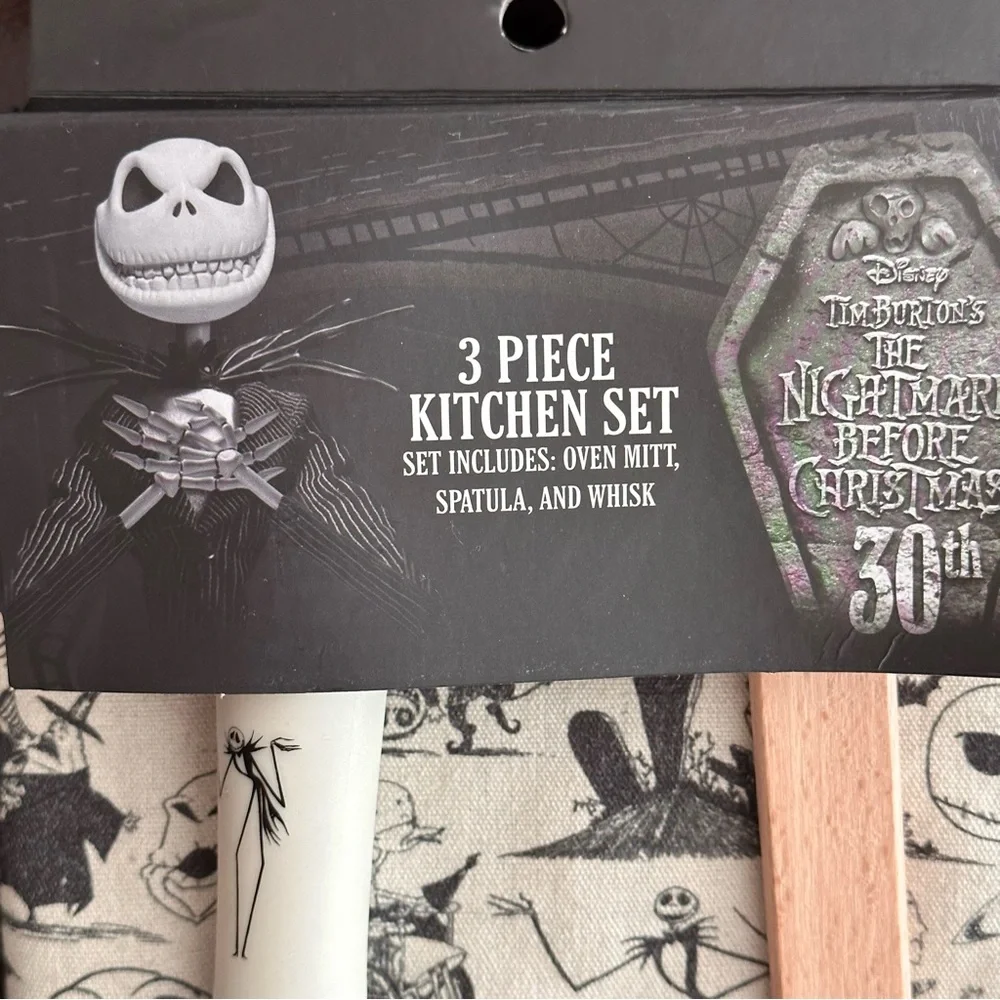 Disney Nightmare Before Christmas Three Piece Set Oven Mitt, Spatula & Whisk